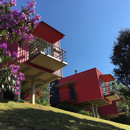 Latitude Lodge Cunha Luaran gambar