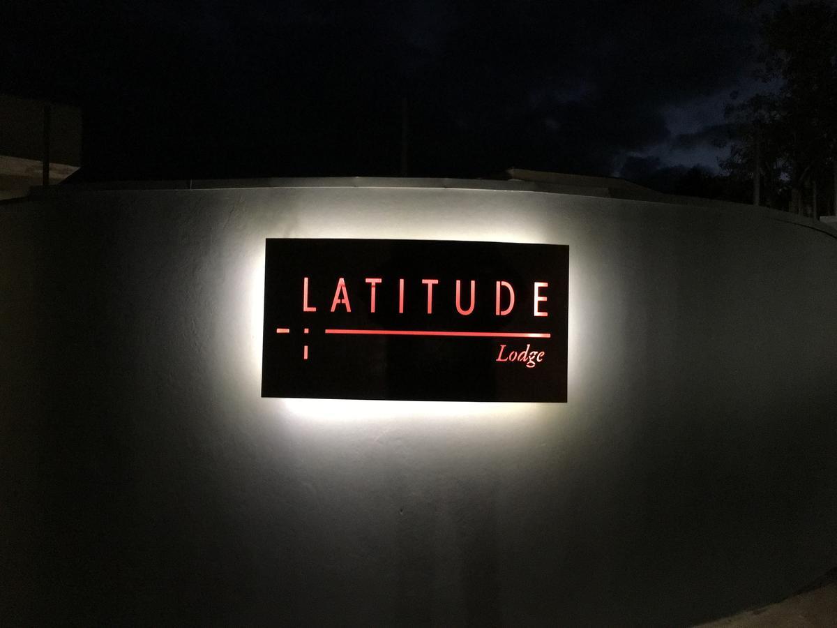Latitude Lodge Cunha Luaran gambar