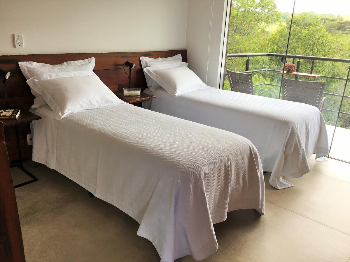 Latitude Lodge Cunha Luaran gambar